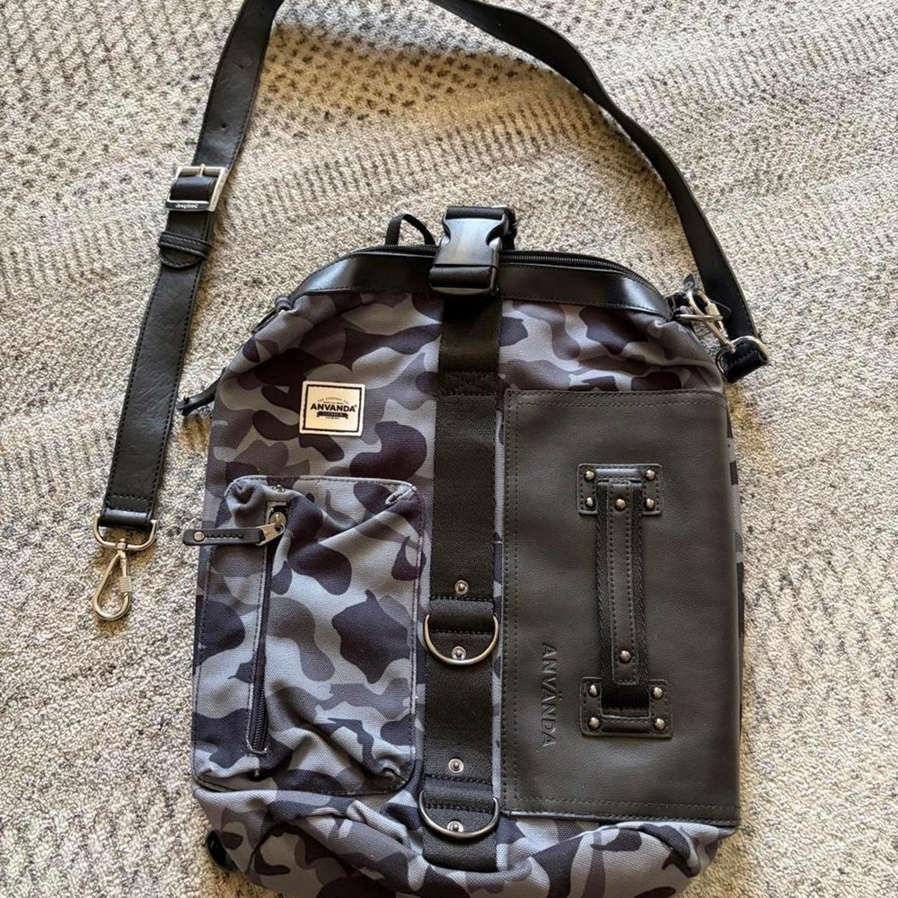 Anvanda leather canvas camo laptopMulti media crossbody bag